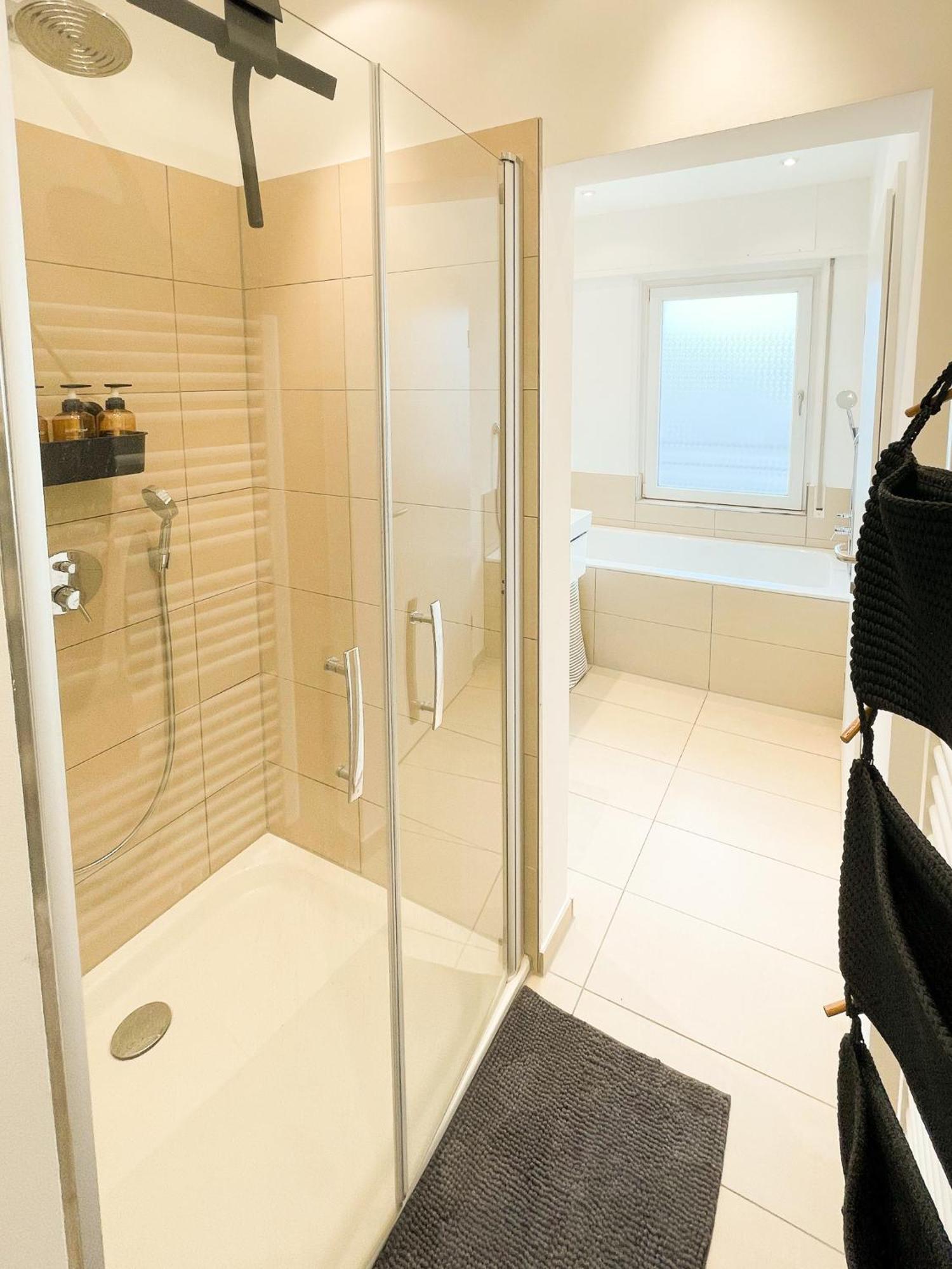 Design-Penthouse In Toplage! Frankfurt am Main Bagian luar foto